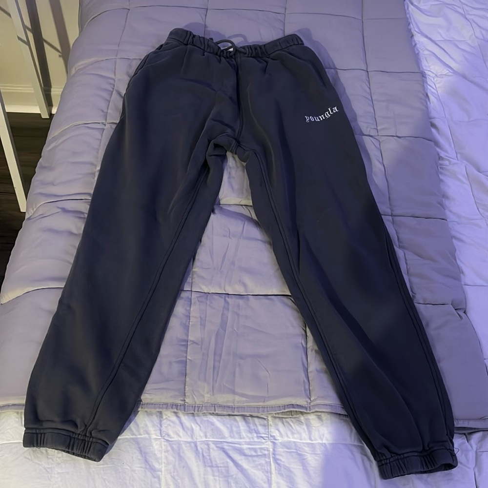Young LA sweatpants worn once great condition Size M